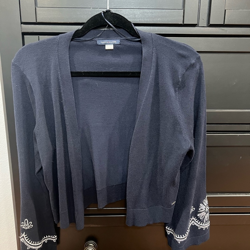 Tommy Hilfiger Open front sweater, Size Medium